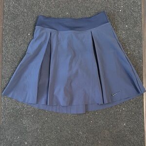 Nike Women's Navy Golf Skirt - XS
